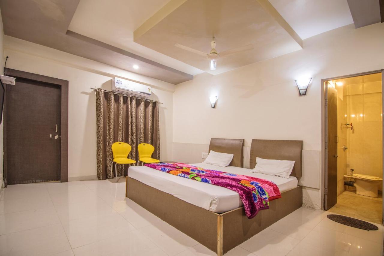 Hotel Yogiraj Palace Shegaon Eksteriør bilde