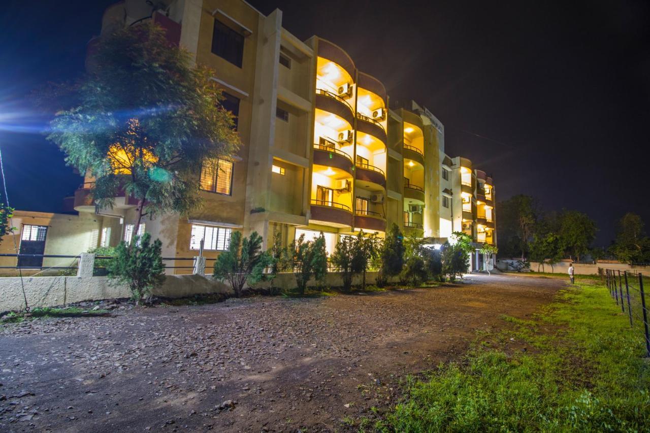 Hotel Yogiraj Palace Shegaon Eksteriør bilde