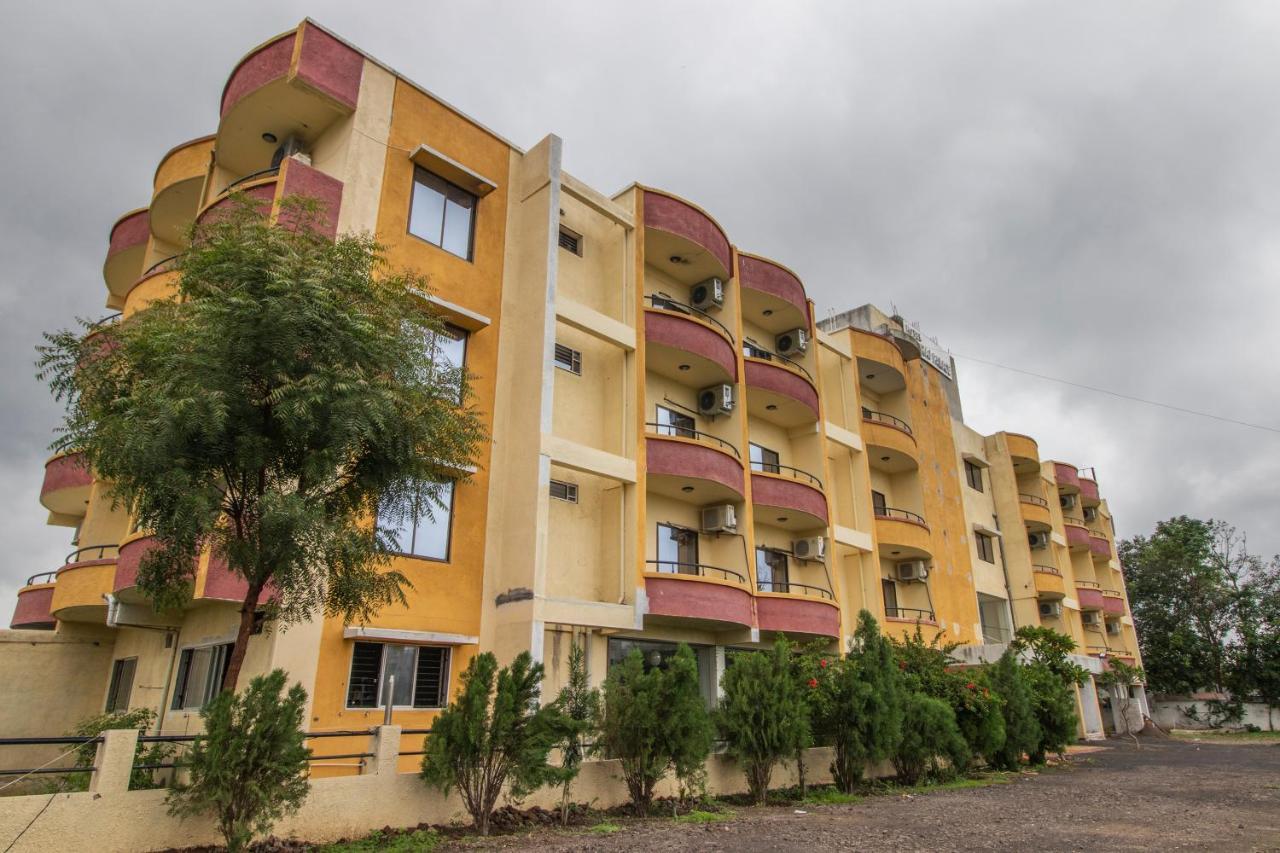 Hotel Yogiraj Palace Shegaon Eksteriør bilde